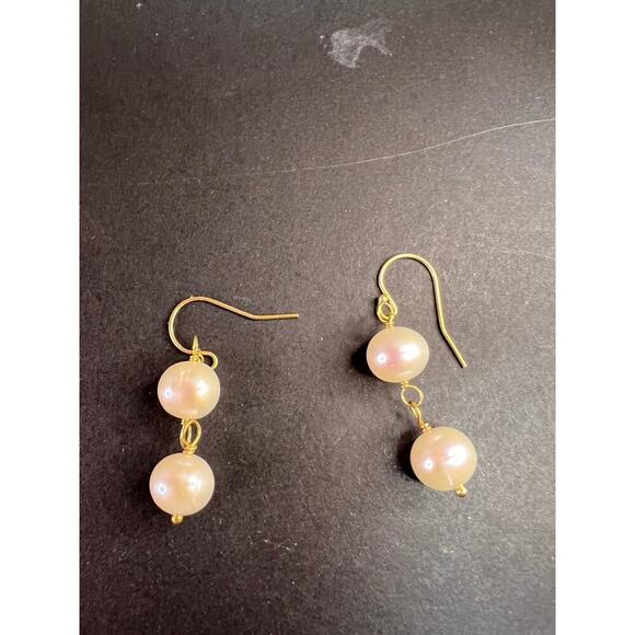 Cultured pearl dangle earrings in YG over sterling silver - Picture 3 of 11